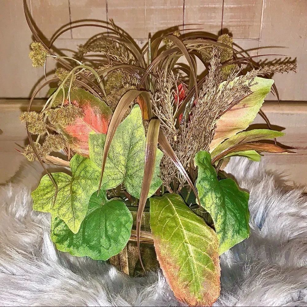 Autumn Tabletop Decor  - Picture 3 of 6